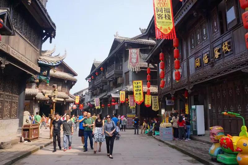 篮球运动员营救